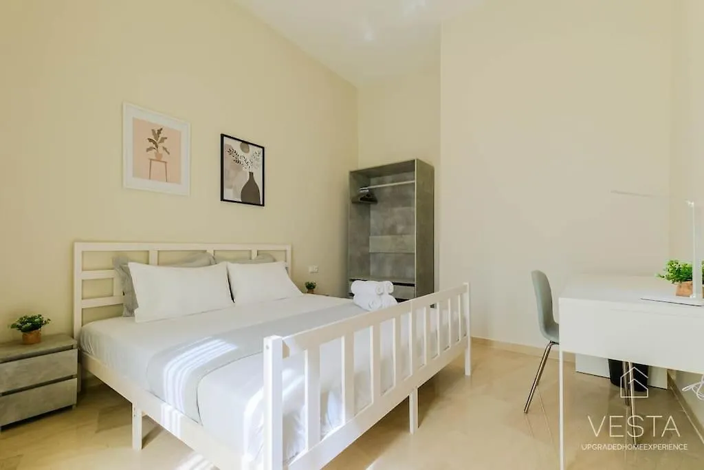 Roselyn 3-Bdrm Central Suite, Vesta Philoxenia Thessaloniki 0*,