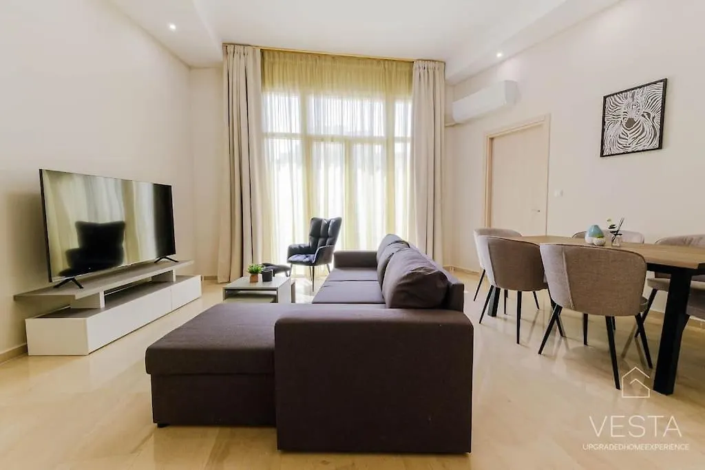 Roselyn 3-Bdrm Central Suite, Vesta Philoxenia Thessaloniki Apartment