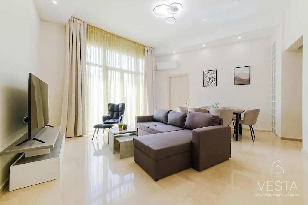 Roselyn 3-Bdrm Central Suite, Vesta Philoxenia Thessaloniki Apartment