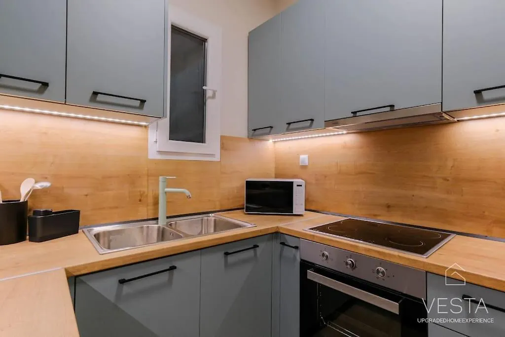 Roselyn 3-Bdrm Central Suite, Vesta Philoxenia Thessaloniki Apartment